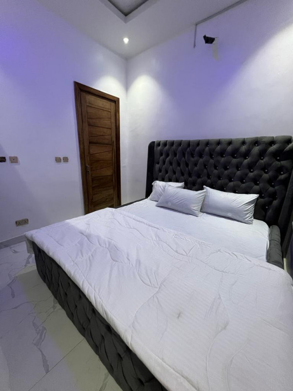 luxury 2 bedroom  Apartment